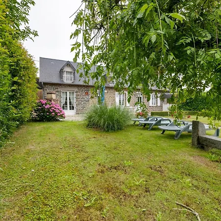Holiday home De Caractere La Montagne